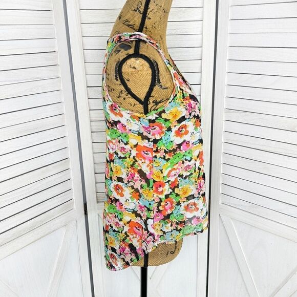 Ambiance Apparel Sheer Chiffon Floral Button Front Tank Top Small - Picture 3 of 10